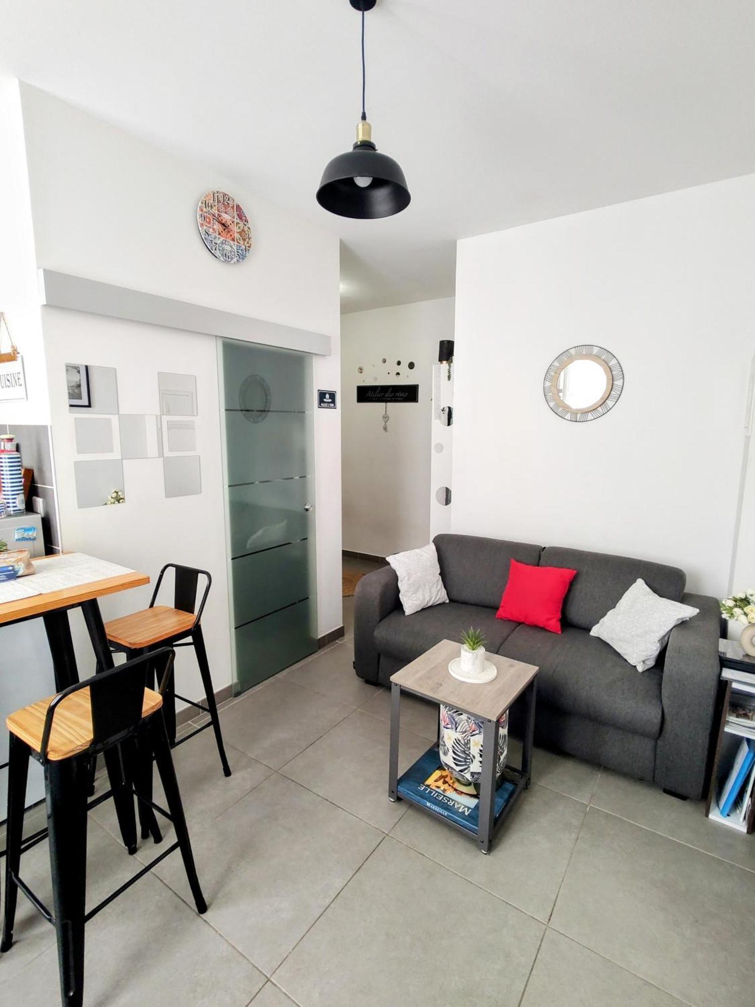 Studio Coin Nuit, Entre Plage Et Centre Marseille Eksteriør bilde